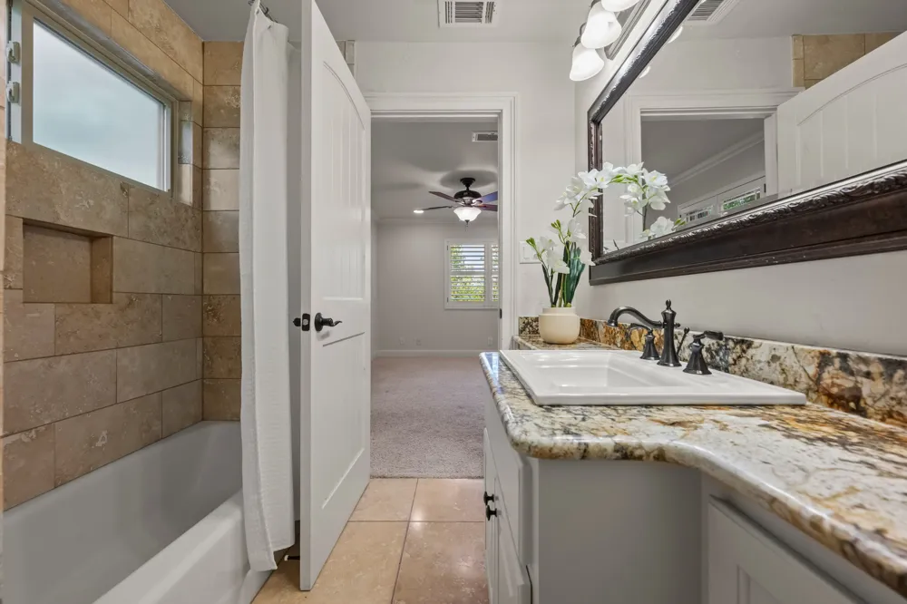 2307 Alta Vista Avenue Austin, TX 78704