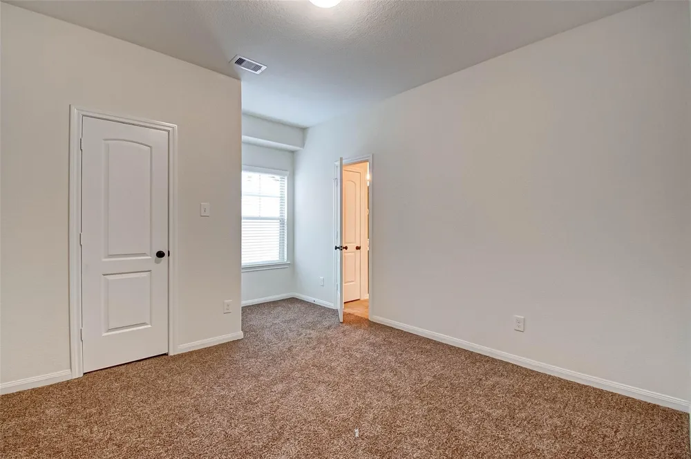 20 Cheswood Manor Court The Woodlands, TX 77382