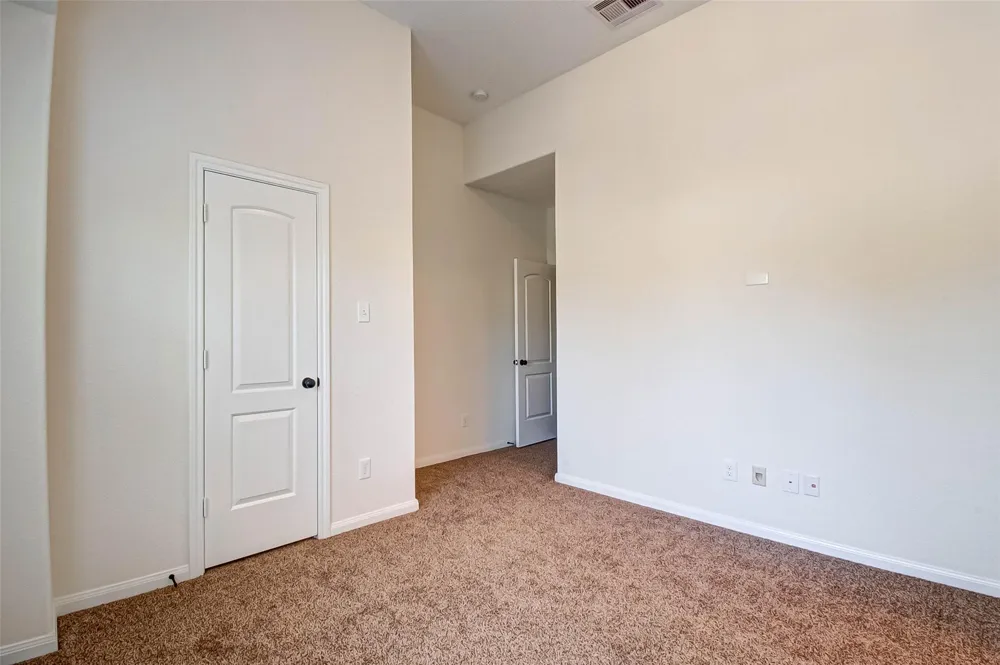 20 Cheswood Manor Court The Woodlands, TX 77382