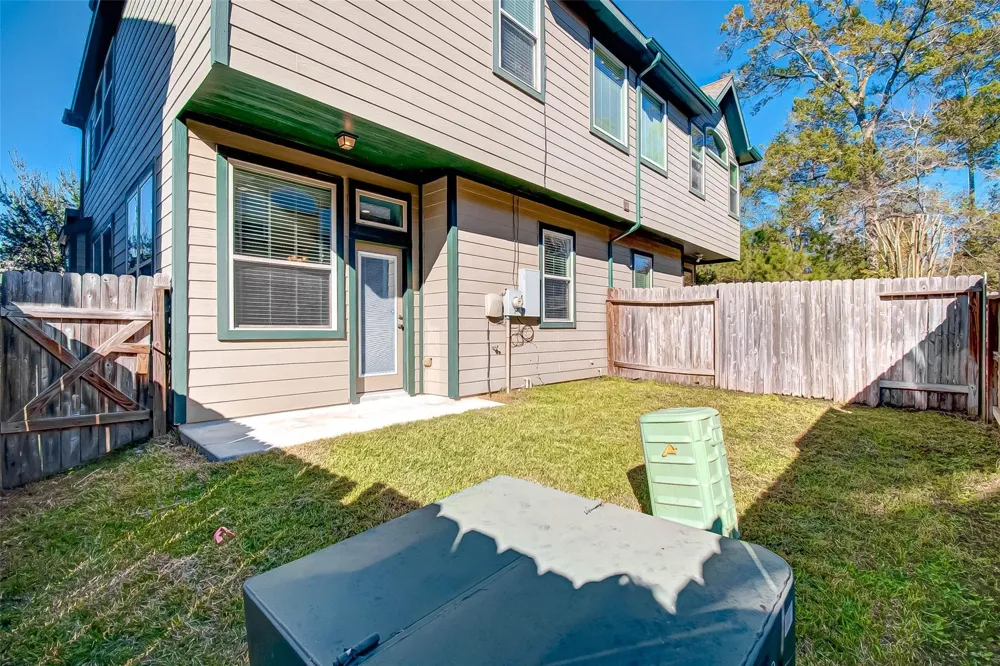 20 Cheswood Manor Court The Woodlands, TX 77382