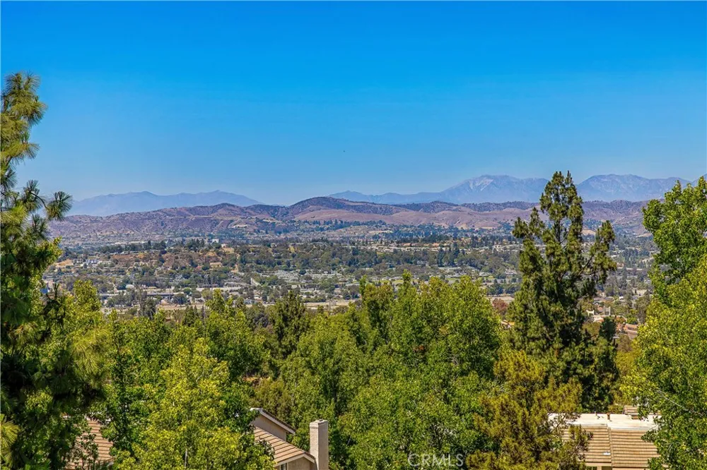554 S Indian Anaheim, CA 92807