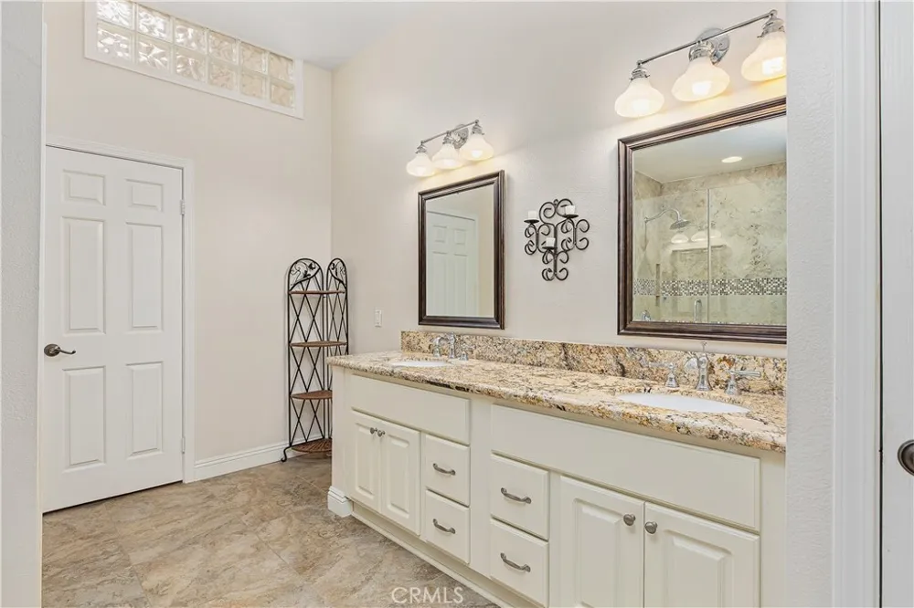 554 S Indian Anaheim, CA 92807