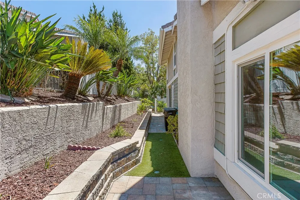 554 S Indian Anaheim, CA 92807