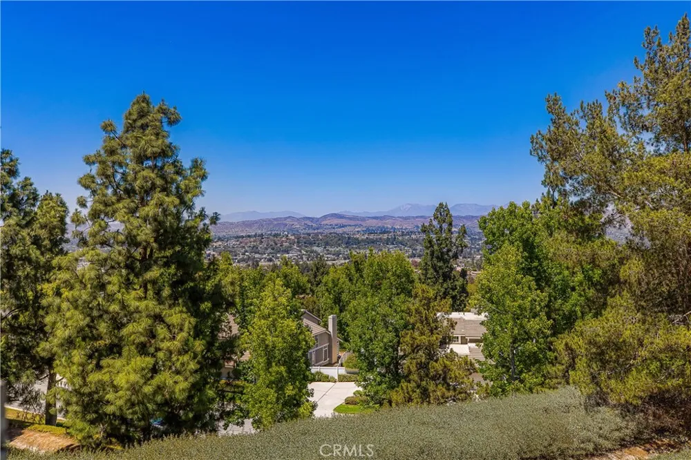 554 S Indian Anaheim, CA 92807