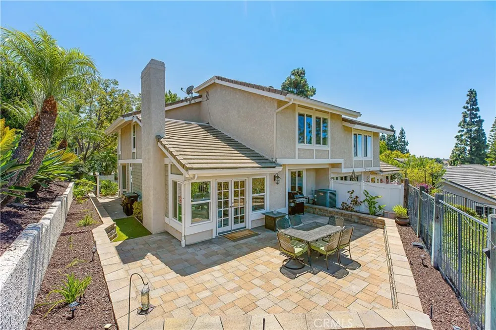 554 S Indian Anaheim, CA 92807
