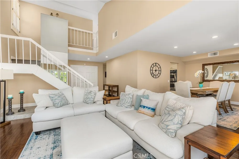 554 S Indian Anaheim, CA 92807
