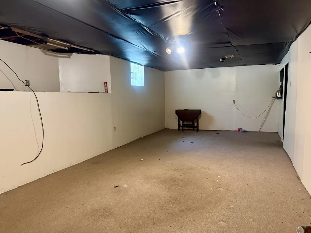 1632 5th Street Muskegon, MI 49441