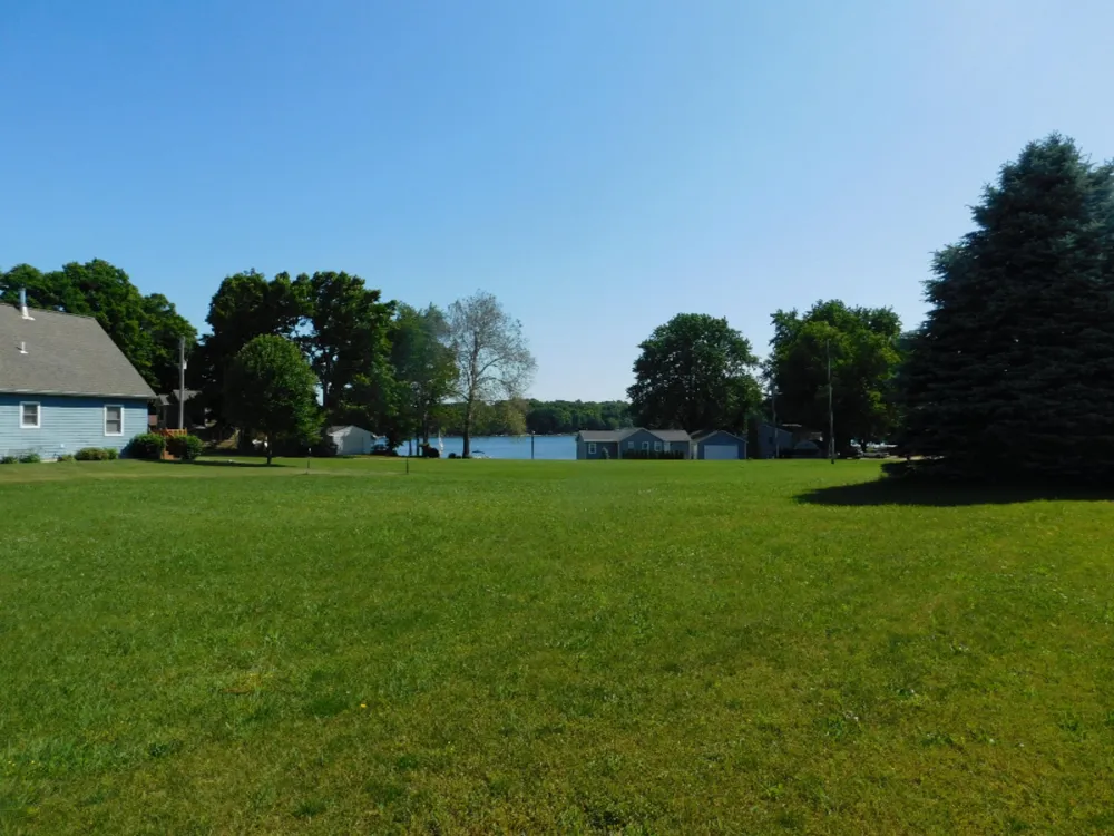 48900 South Street Lawrence, MI 49064