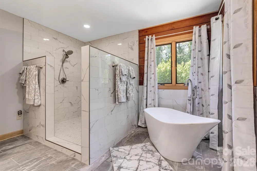 189 Edgewater Point NW #227 Valdese, NC 28690