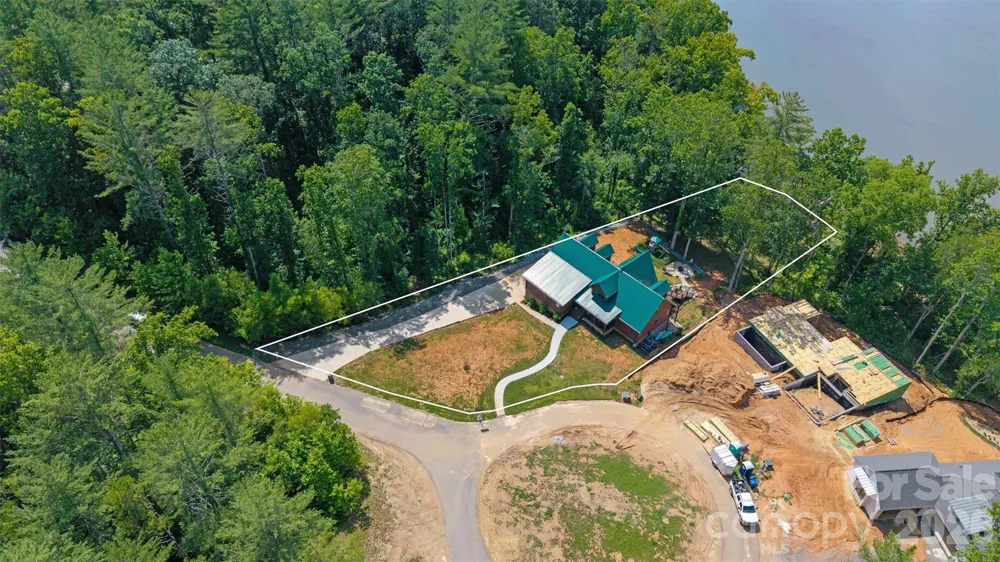 189 Edgewater Point NW #227 Valdese, NC 28690