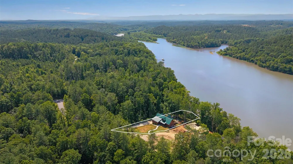 189 Edgewater Point NW #227 Valdese, NC 28690