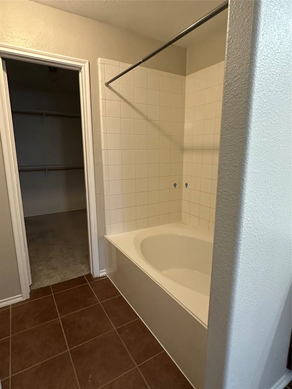 2031 Allyson Drive Heartland, TX 75126