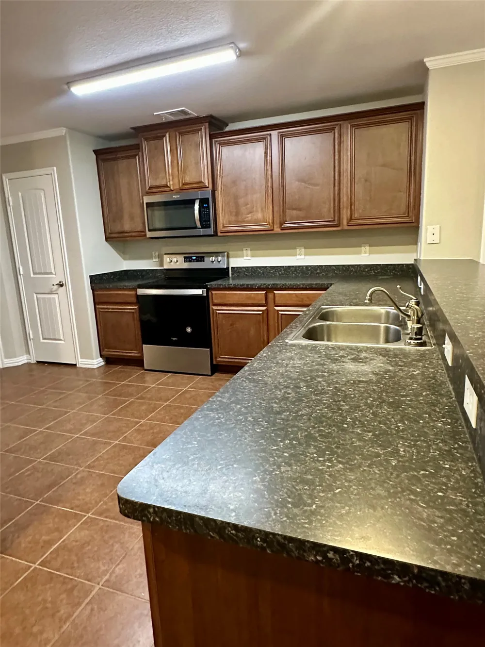 2031 Allyson Drive Heartland, TX 75126
