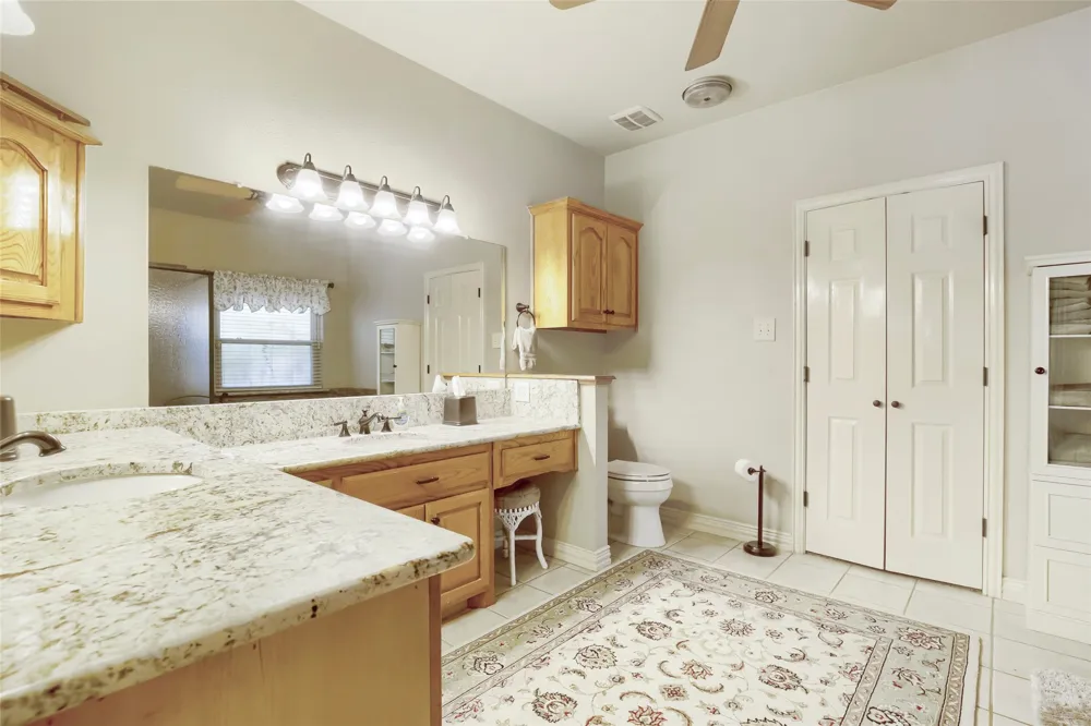 1573 Oak Bend Drive Kaufman, TX 75142