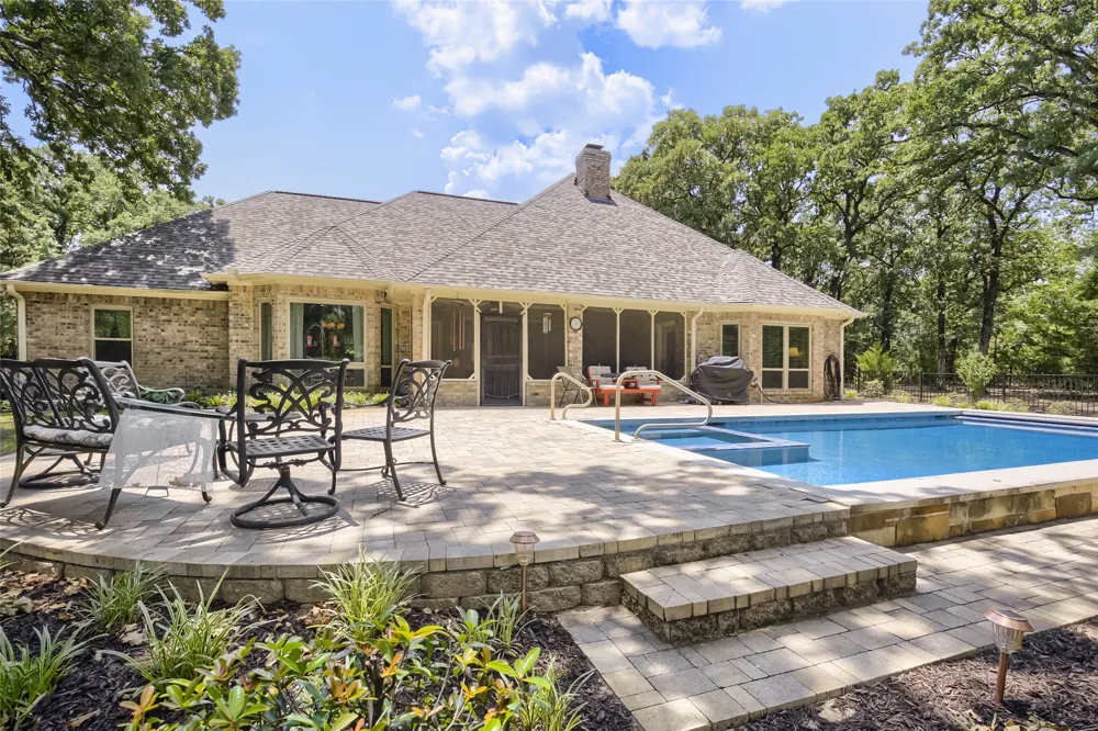 1573 Oak Bend Drive Kaufman, TX 75142