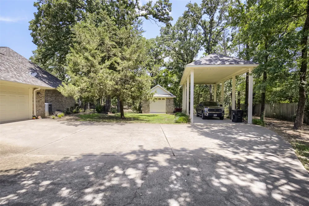 1573 Oak Bend Drive Kaufman, TX 75142