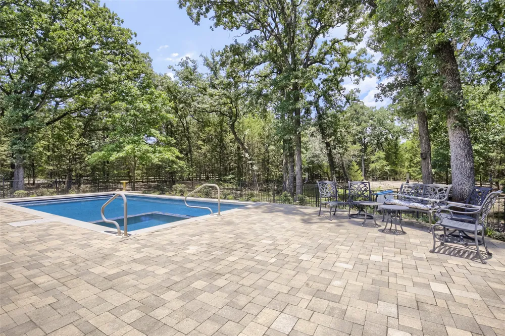 1573 Oak Bend Drive Kaufman, TX 75142