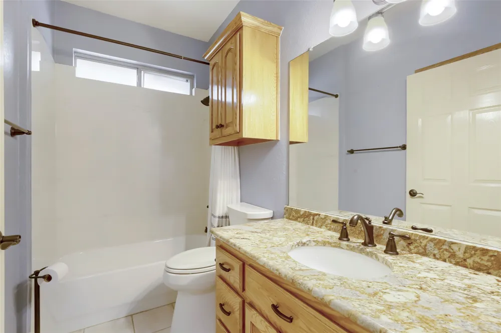 1573 Oak Bend Drive Kaufman, TX 75142