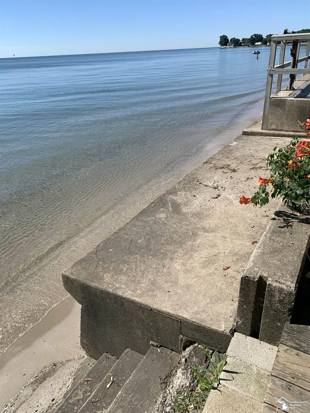 3964 Lakeshore Drive Frenchtown Township, MI 48166