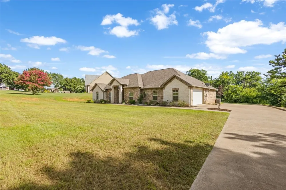 19623 Dove Ridge Drive Lindale, TX 75771