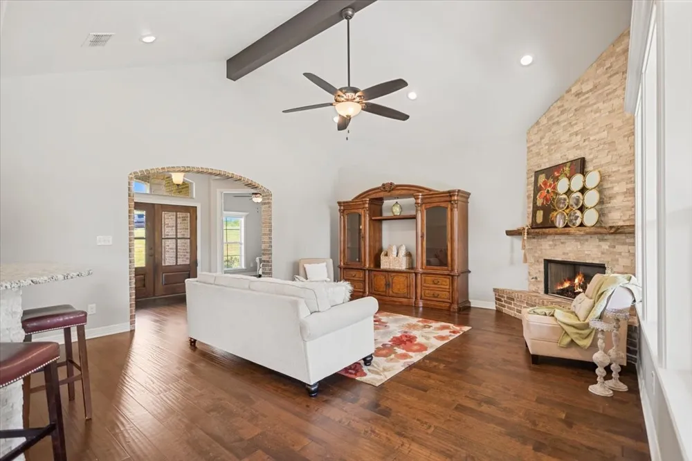 19623 Dove Ridge Drive Lindale, TX 75771
