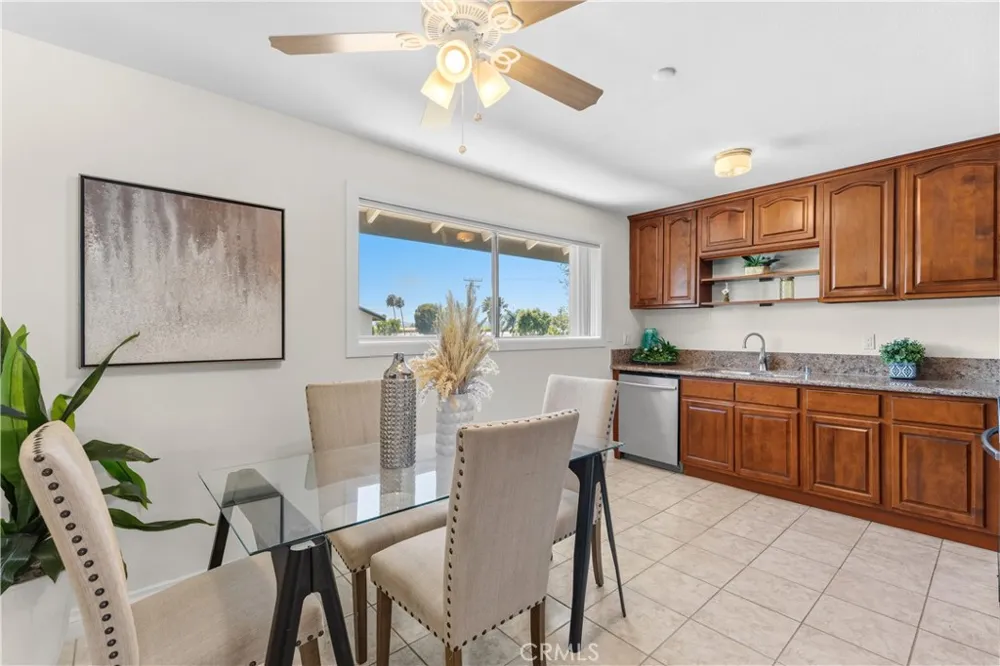 23282 Orange Avenue #6 Lake Forest, CA 92630