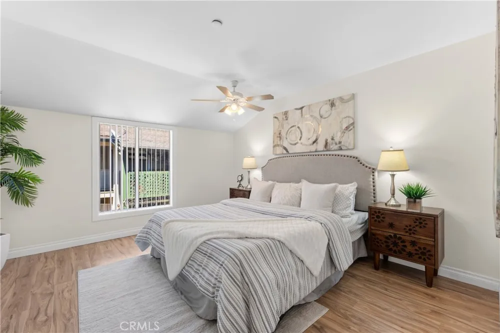 23282 Orange Avenue #6 Lake Forest, CA 92630