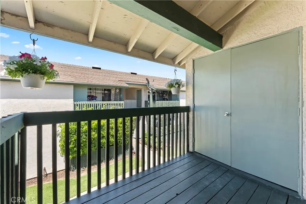 23282 Orange Avenue #6 Lake Forest, CA 92630