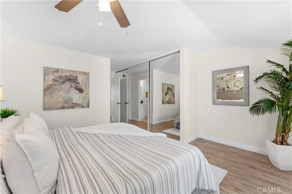23282 Orange Avenue #6 Lake Forest, CA 92630