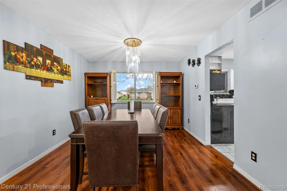 39349 Cadborough Drive Clinton Charter Township, MI 48038