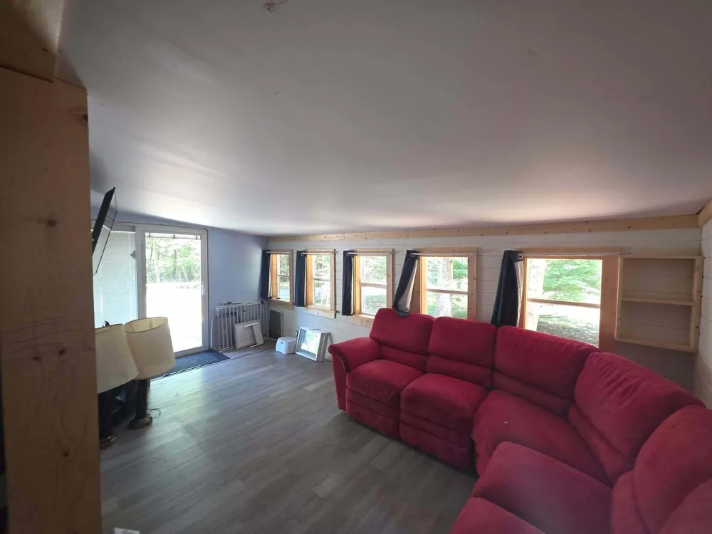 6115 S Lakeshore Drive Summit Township, MI 49449