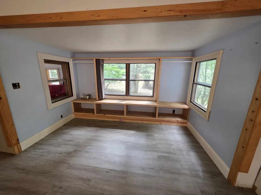 6115 S Lakeshore Drive Summit Township, MI 49449