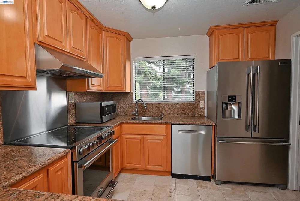 17994 Azalea Rd. Hayward, CA 94541
