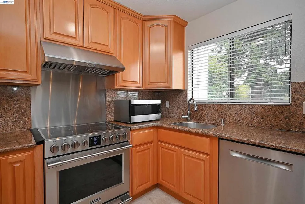 17994 Azalea Rd. Hayward, CA 94541