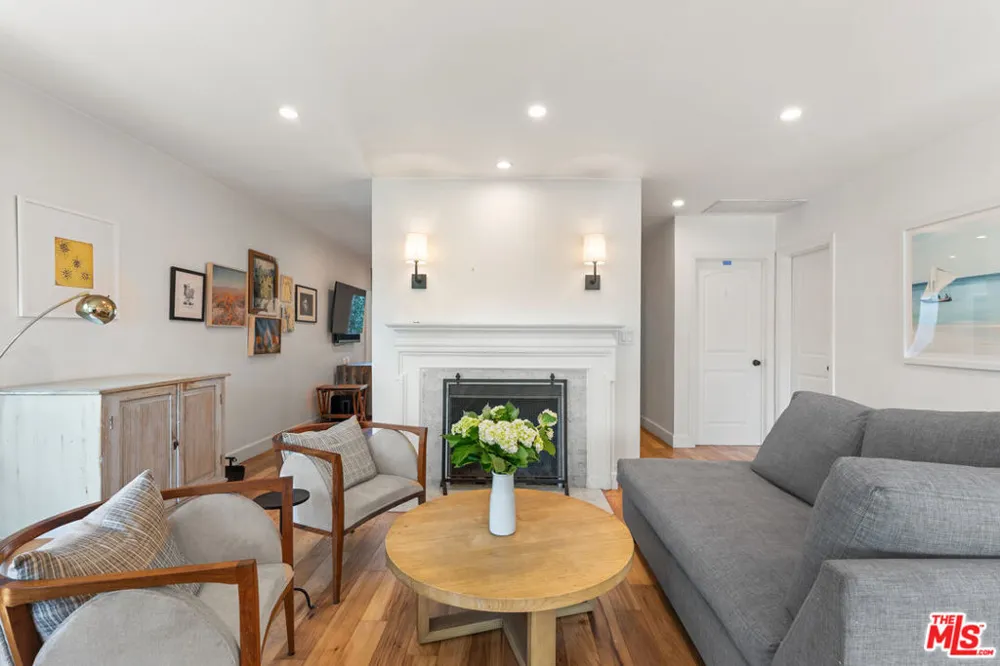 7560 Mcconnell Avenue Los Angeles, CA 90045