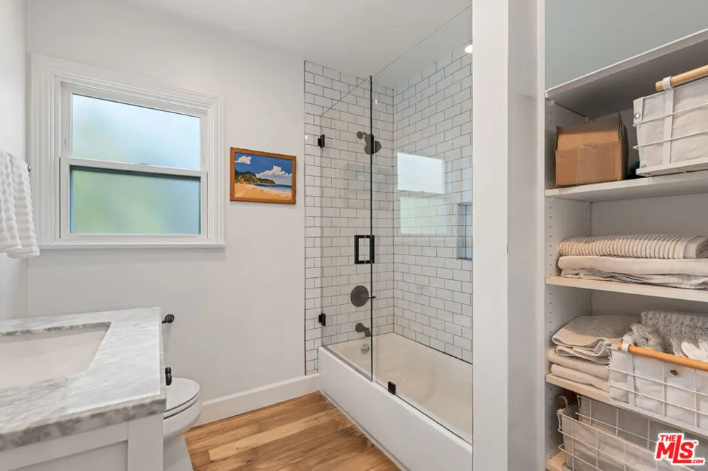 7560 Mcconnell Avenue Los Angeles, CA 90045