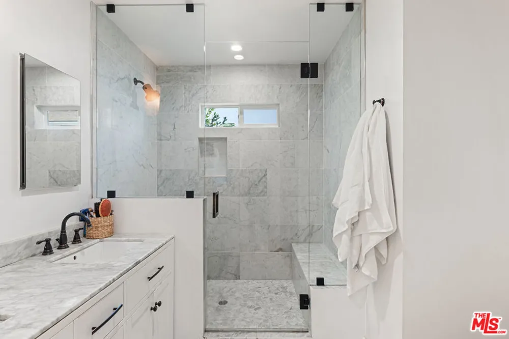 7560 Mcconnell Avenue Los Angeles, CA 90045