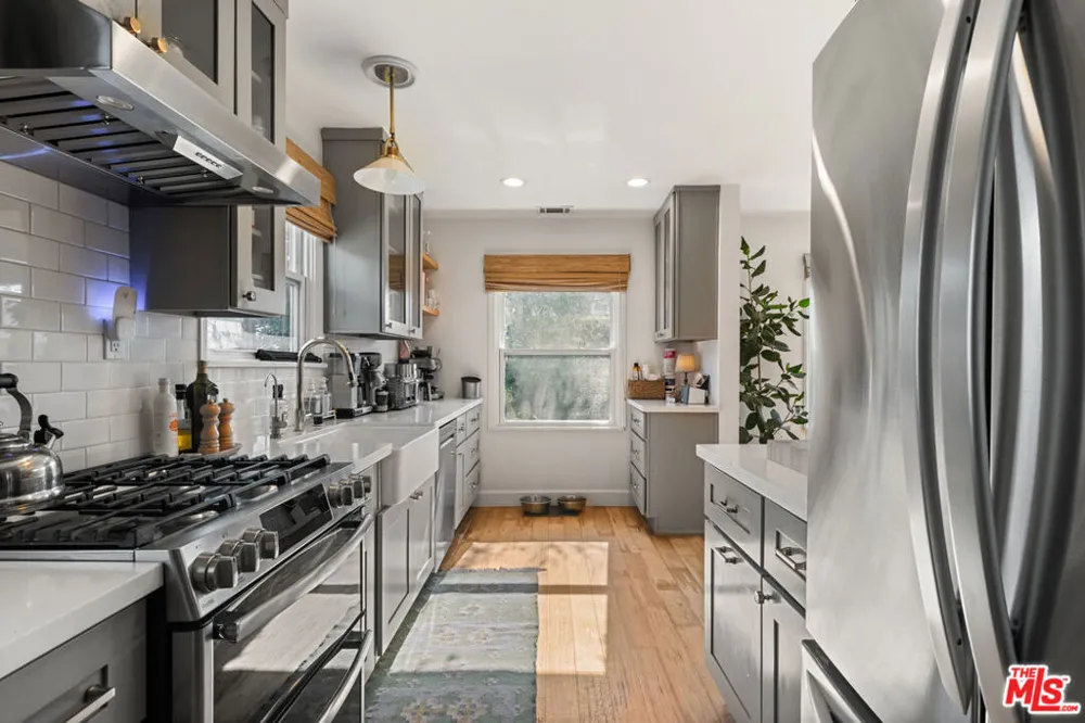 7560 Mcconnell Avenue Los Angeles, CA 90045