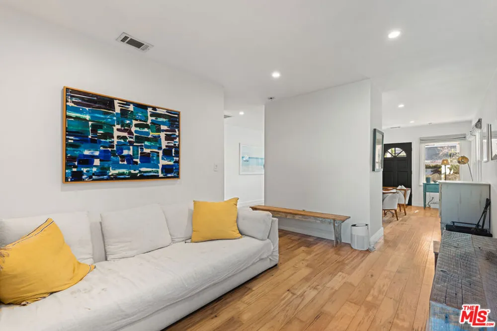 7560 Mcconnell Avenue Los Angeles, CA 90045