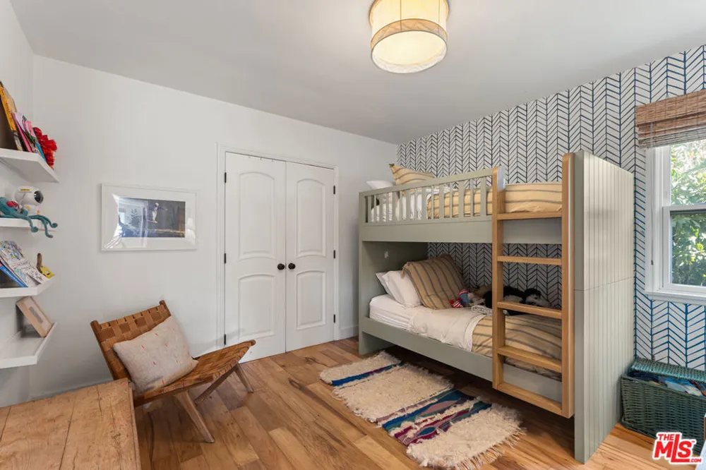 7560 Mcconnell Avenue Los Angeles, CA 90045