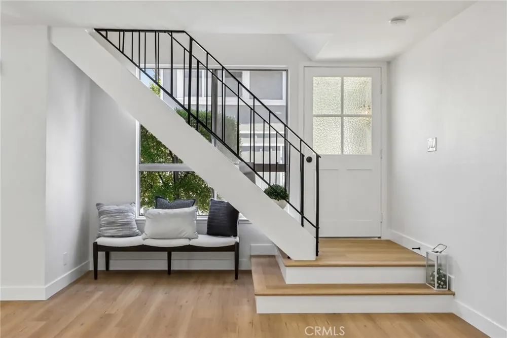 22965 Via Cereza Mission Viejo, CA 92691
