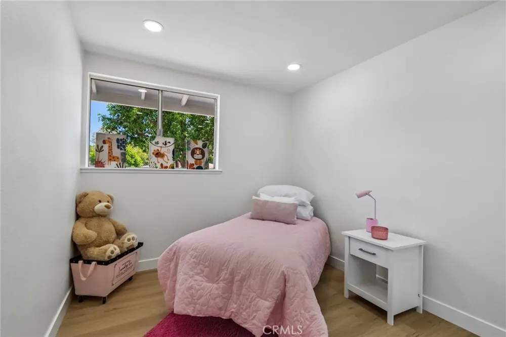 22965 Via Cereza Mission Viejo, CA 92691