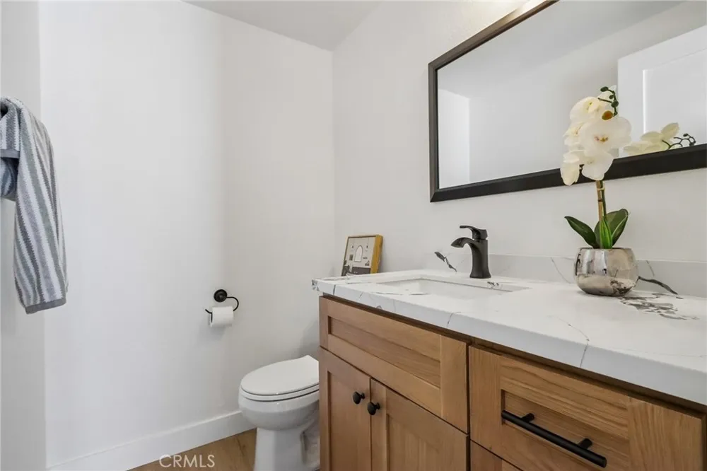 22965 Via Cereza Mission Viejo, CA 92691