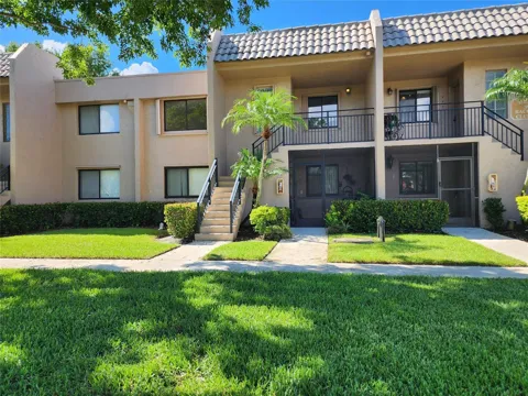 390 Racquet Club Road #204