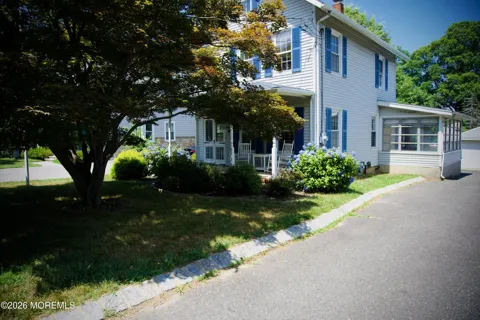 302 Monmouth Road