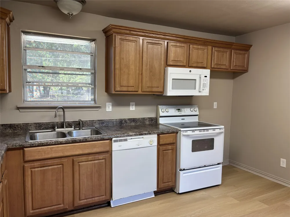 2535 Red Bud Trail Quinlan, TX 75474