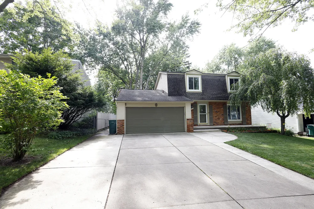 40 Colony Court Ypsilanti, MI 48197