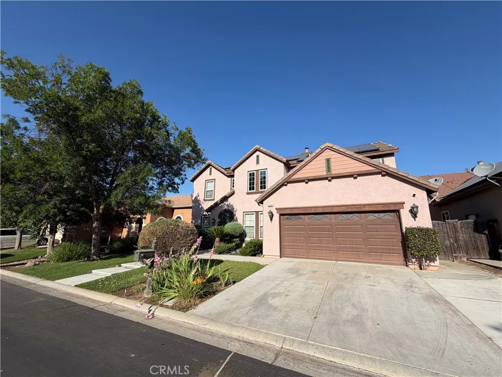 4683 Arrow Ridge Clovis, CA 93619