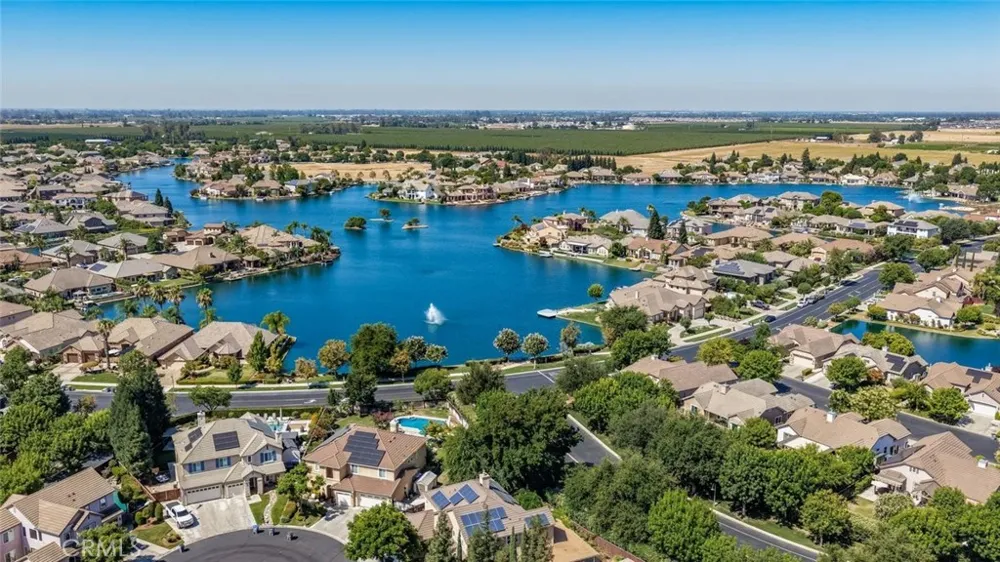 4683 Arrow Ridge Clovis, CA 93619