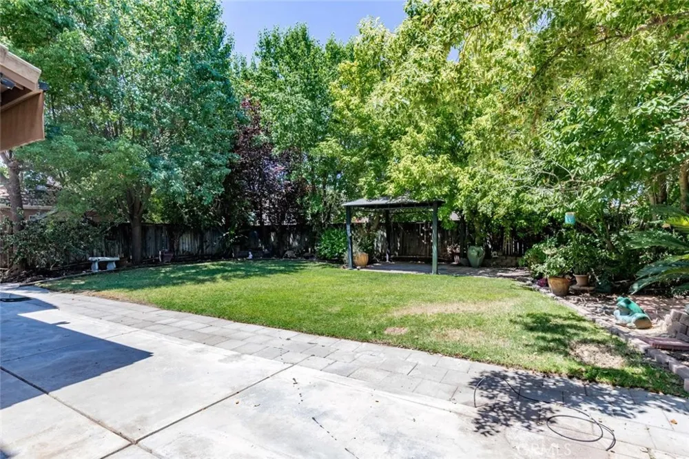 4683 Arrow Ridge Clovis, CA 93619